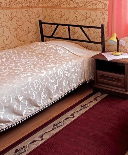 Hotel Mily Кросно Экстерьер фото